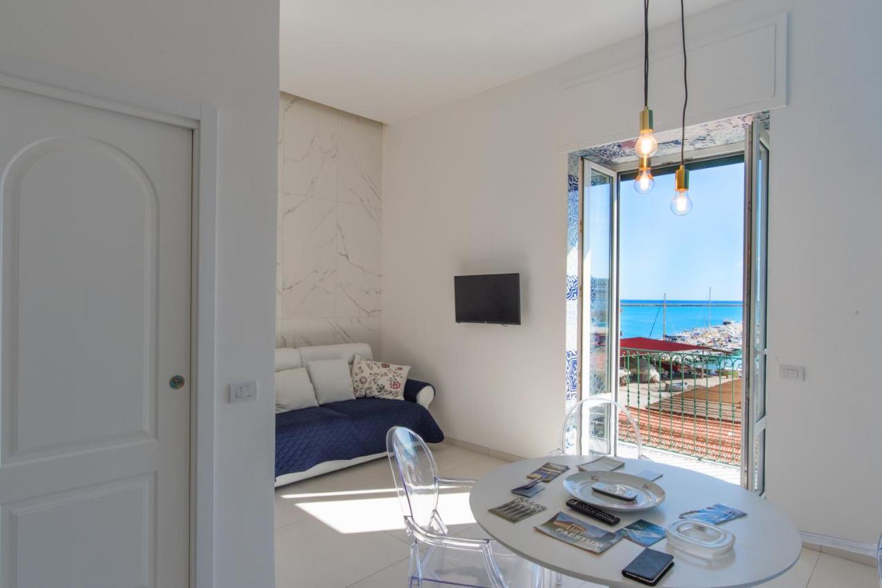 Relais Mareluna - Luxury Apartments Salerno Dış mekan fotoğraf